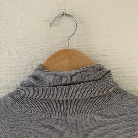 Lord and Taylor Extra Fine Merino Wool Turtleneck - Picture 4 of 6